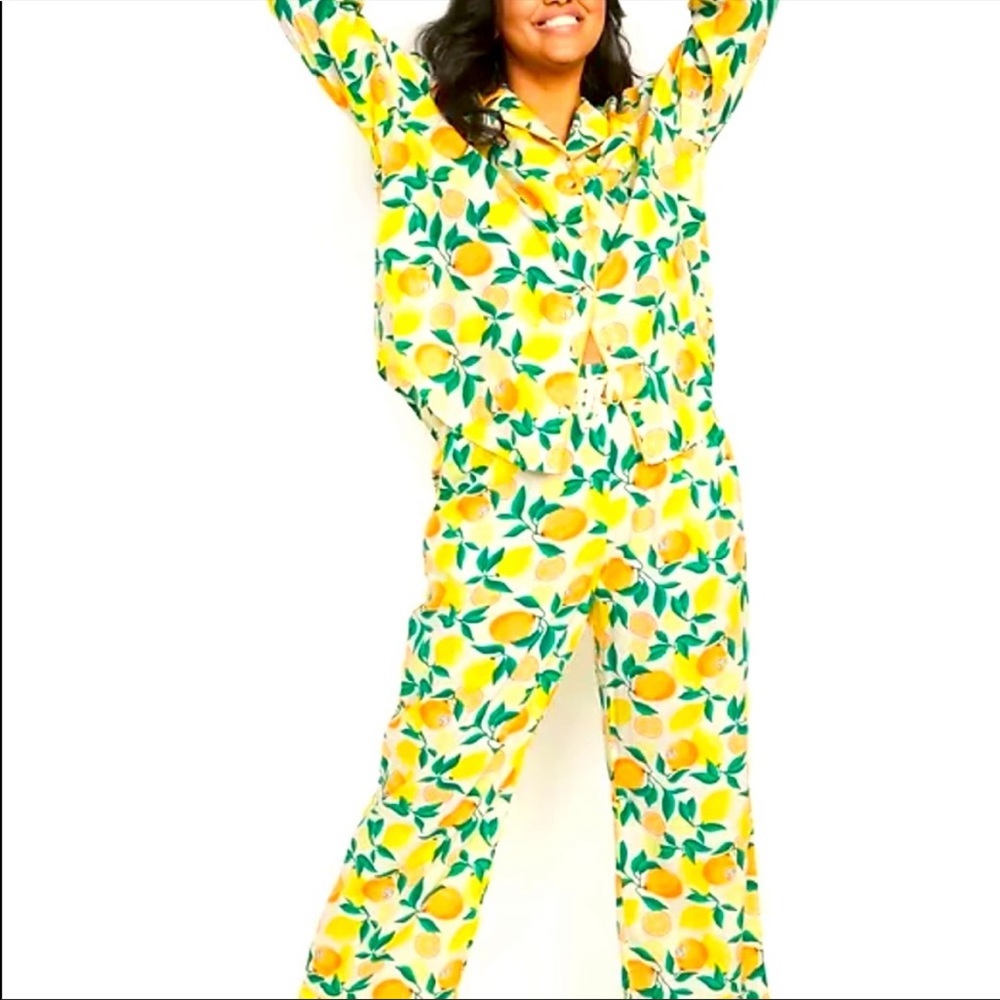 Old Navy Women’s Citrus Pajama Set